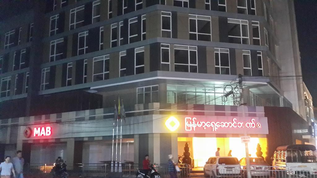 Oway Grand Hotel Mandalaj Zewnętrze zdjęcie