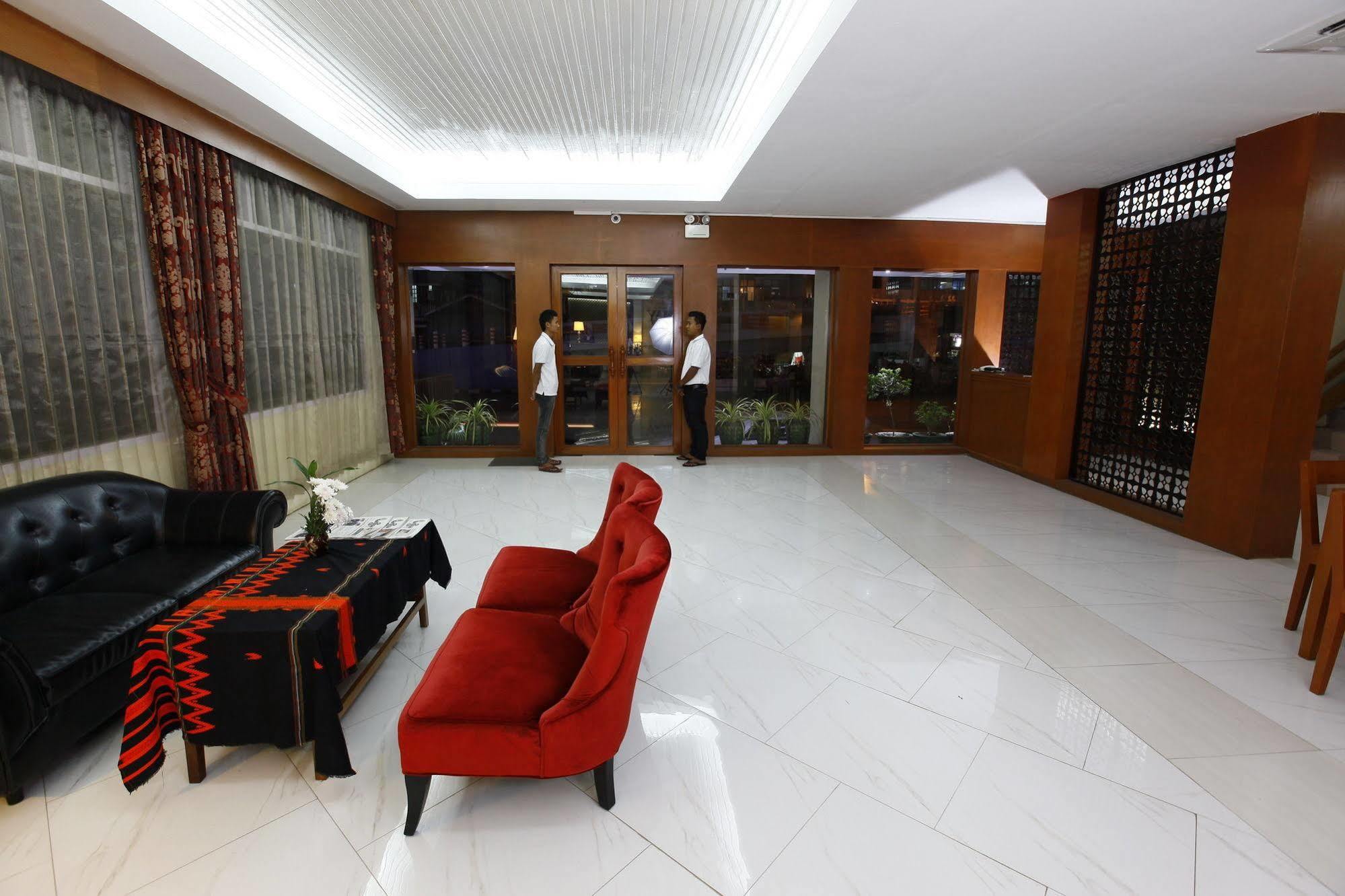 Oway Grand Hotel Mandalaj Zewnętrze zdjęcie