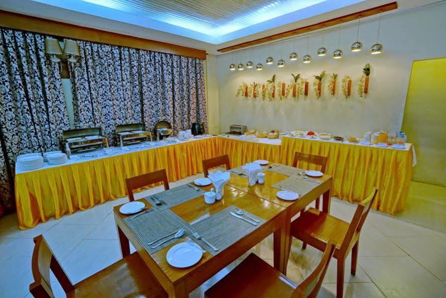 Oway Grand Hotel Mandalaj Zewnętrze zdjęcie